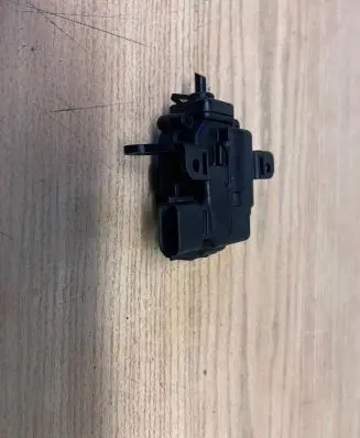 Renault Zoe Fuel cap release pull handle PA6GF30