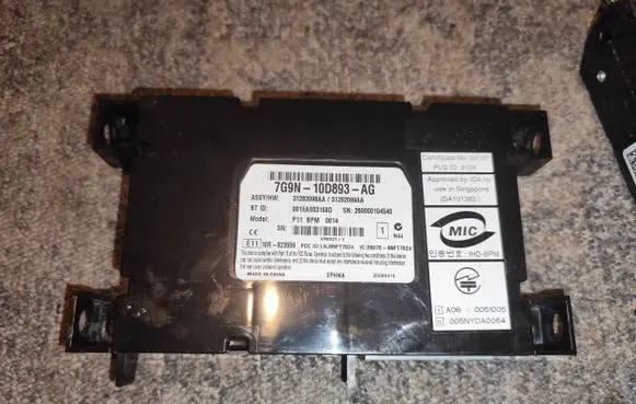 Jaguar XF X250 Bluetooth control unit module 7G9N10D893AG 31282098AA 31282099AA