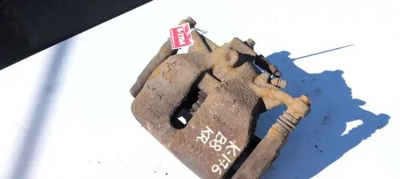 Volkswagen PASSAT B8 Front brake caliper 