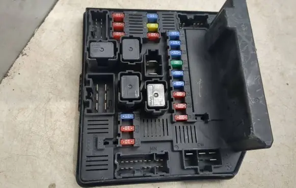 Fuse box set