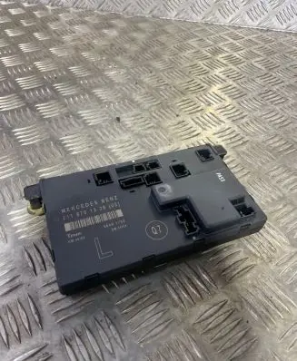 Mercedes-Benz E W211 Door control unit/module 2118701326 00401708