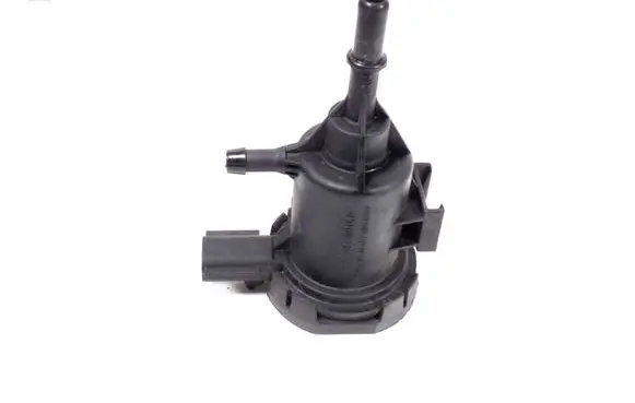Mercedes-Benz C W204 Valve A0014760532