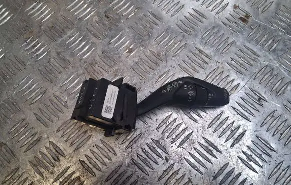 Ford Focus Wiper control stalk F1ET17A553BA FBYDA