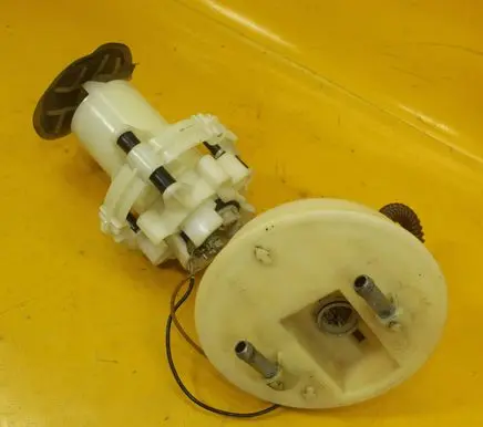 Audi A4 S4 B5 8D In-tank fuel pump 8D0201319