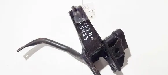 Nissan Almera Tino Engine mounting bracket