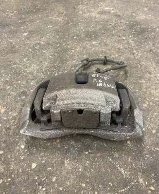 BMW 5 GT F07 Front brake caliper 6786818