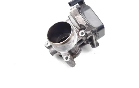 Volkswagen Touran II Electric throttle body valve 03L128063AD