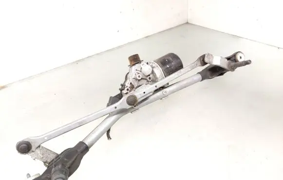 Renault Megane III Front wiper linkage W000007226