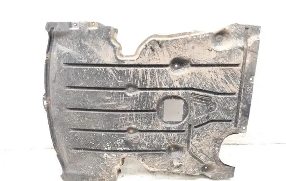 BMW 1 E82 E88 Engine splash shield/under tray 7140983 2996364 51752996364