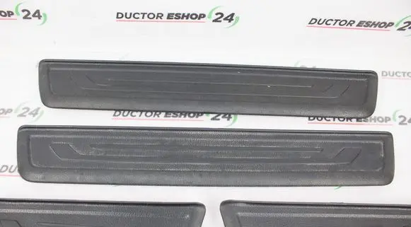 KIA Sportage Front sill trim cover 858783U010 858883U010 858733U010