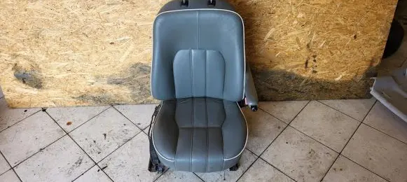 Land Rover Range Rover L322 Front passenger seat 