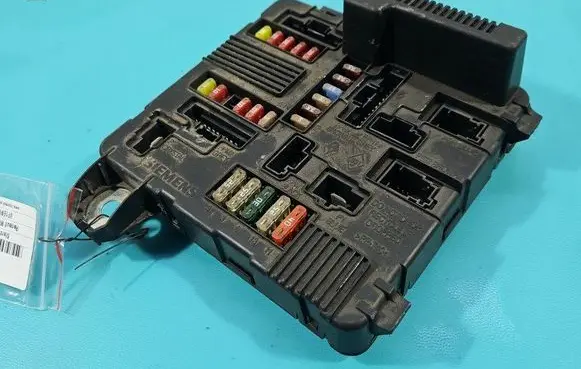 Renault Megane II Central body control module 8200306032C IMPRK1413860