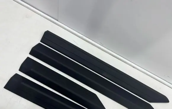 Suzuki Ignis Front door trim (molding) 