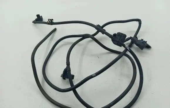 Mercedes-Benz ML W164 Windshield washer spray nozzle A1648600347
