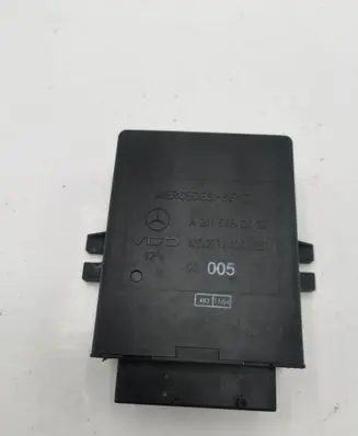 Mercedes-Benz E W211 Light module LCM A2115450432 410213006001