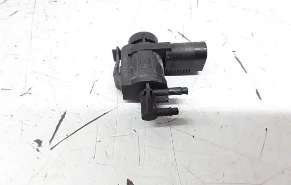 Volkswagen Phaeton Turbo solenoid valve 1J0906283B