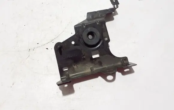 Renault Express Air filter cleaner box bracket assembly 320934160R