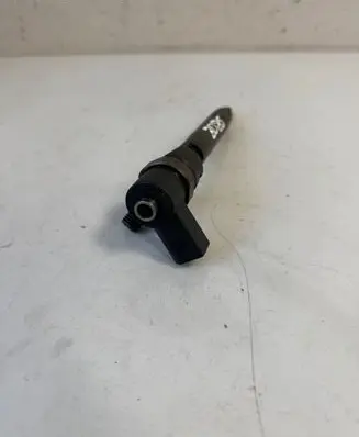 Mercedes-Benz C W203 Fuel injector A6110700987 0445110072