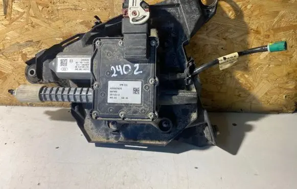 Peugeot 5008 Hand brake control module A2C53379976 0057666 20110313