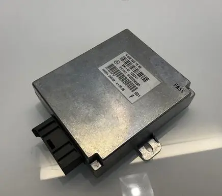 Mercedes-Benz E W211 Bluetooth control unit module A2038207685 01000383D0 128341