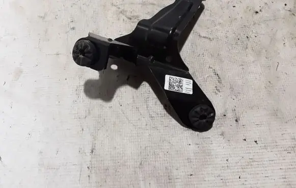 Volvo XC40 ABS pump bracket 31670431