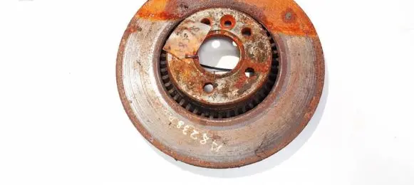 Volvo V70 Front brake disc ventiliuojamas