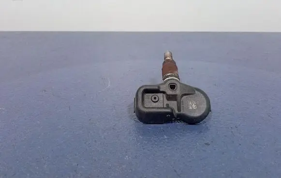 Toyota Camry Tire pressure sensor 20611215D8