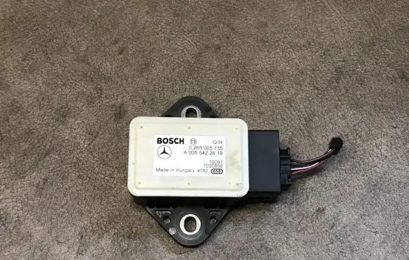 Mercedes-Benz E C207 W207 ESP acceleration yaw rate sensor A0055422618