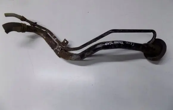 Mitsubishi Outlander Fuel tank filler neck pipe 758934uoil2