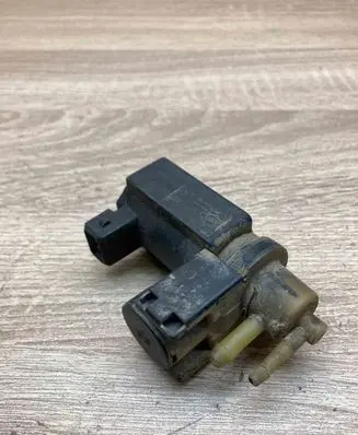 Renault Laguna II Turbo solenoid valve 8200486264