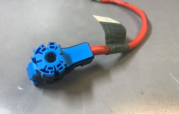 BMW 7 E65 E66 Positive cable (battery) 6900572 109110