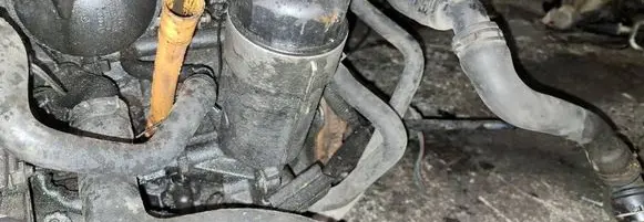 Volkswagen Bora Oil filter cover 