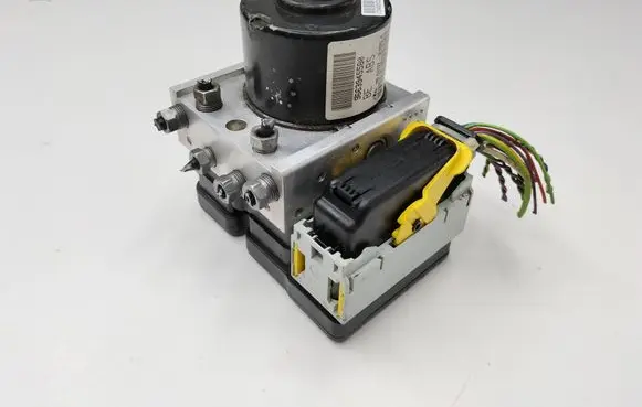 Peugeot 207 ABS Pump 9663945580