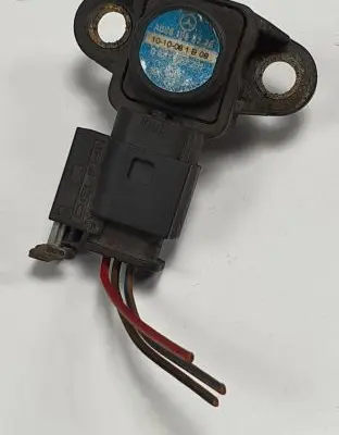 Mercedes-Benz E C207 W207 Air pressure sensor A0081530228