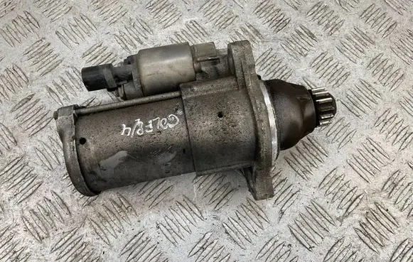 Volkswagen Golf VIII Starter motor 02M911022F