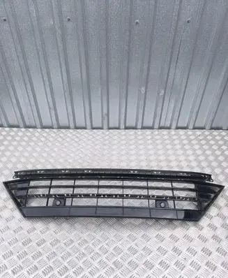 Volkswagen Tiguan Front bumper lower grill 5NA853677 5NA853677H
