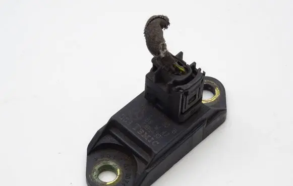Mercedes-Benz S W220 Airbag deployment crash/impact sensor 0015428018