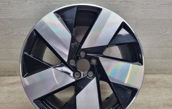 Volvo XC40 R20 alloy rim 32143630