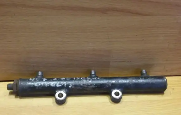 Peugeot 407 Fuel main line pipe