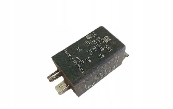 Opel Omega B1 Charging relay 90347661