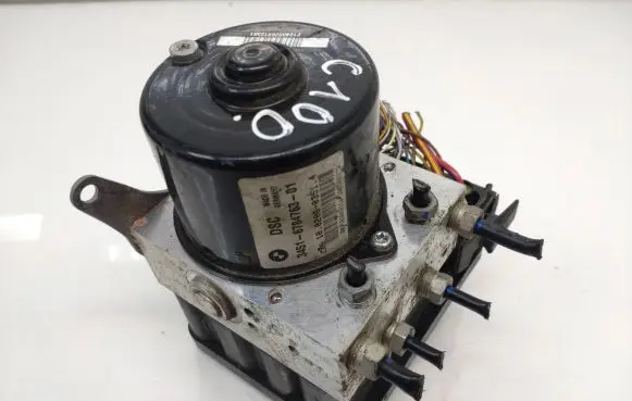 BMW 1 E81 E87 ABS Pump 6784764 34526784764 3452678476401