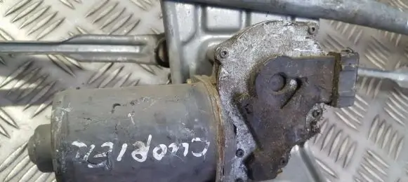 Ford Courier Wiper motor 96FG17504