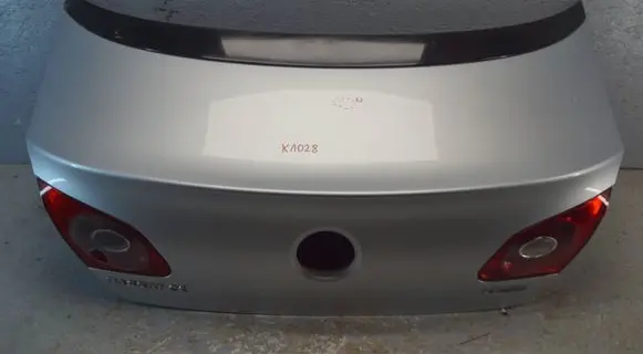 Volkswagen PASSAT CC Tailgate/trunk/boot lid