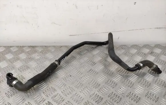 Mercedes-Benz C W204 Engine coolant pipe/hose A2125010024