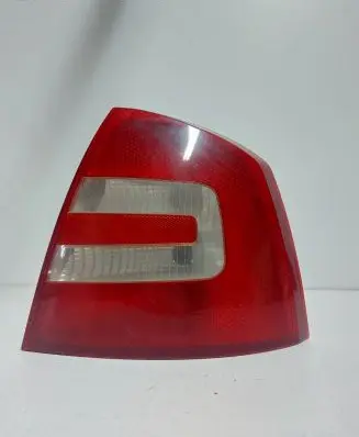 Skoda Octavia Mk2 (1Z) Rear/tail lights 1Z5945112A 1Z5945096A