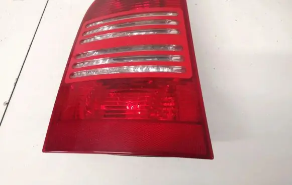 Skoda Octavia Mk1 (1U) Rear/tail lights 1u9945095 1u9945111