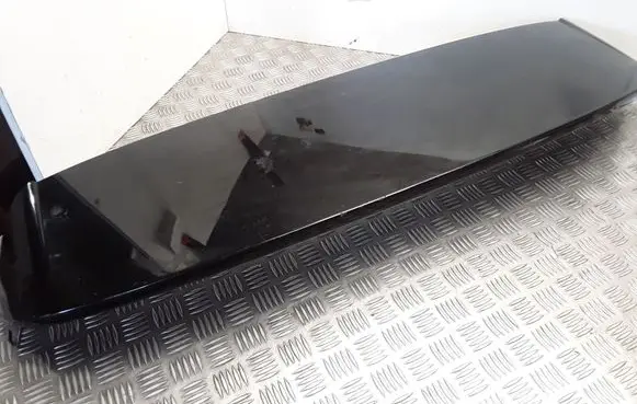 Tailgate/trunk spoiler