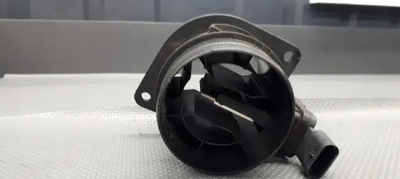 Volkswagen Golf VII Mass air flow meter