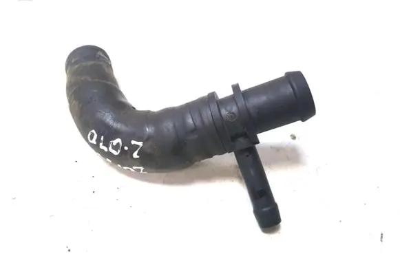 Ford Focus Air intake hose/pipe P6002952A00