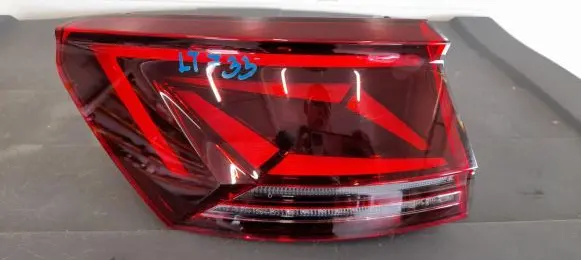 Volkswagen Touareg III Rear/tail lights